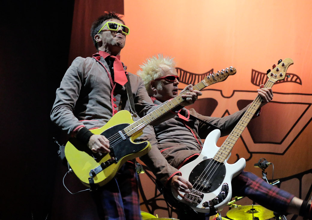 9 Toy Dolls